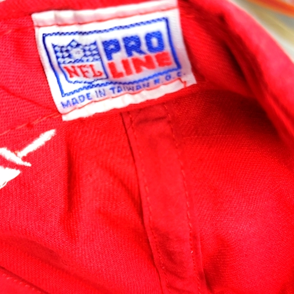 Tampa Buccanneers Hat for Women and Men - Picture 4 of 5